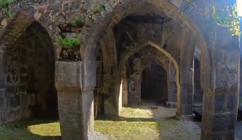 tourist place narnala fort